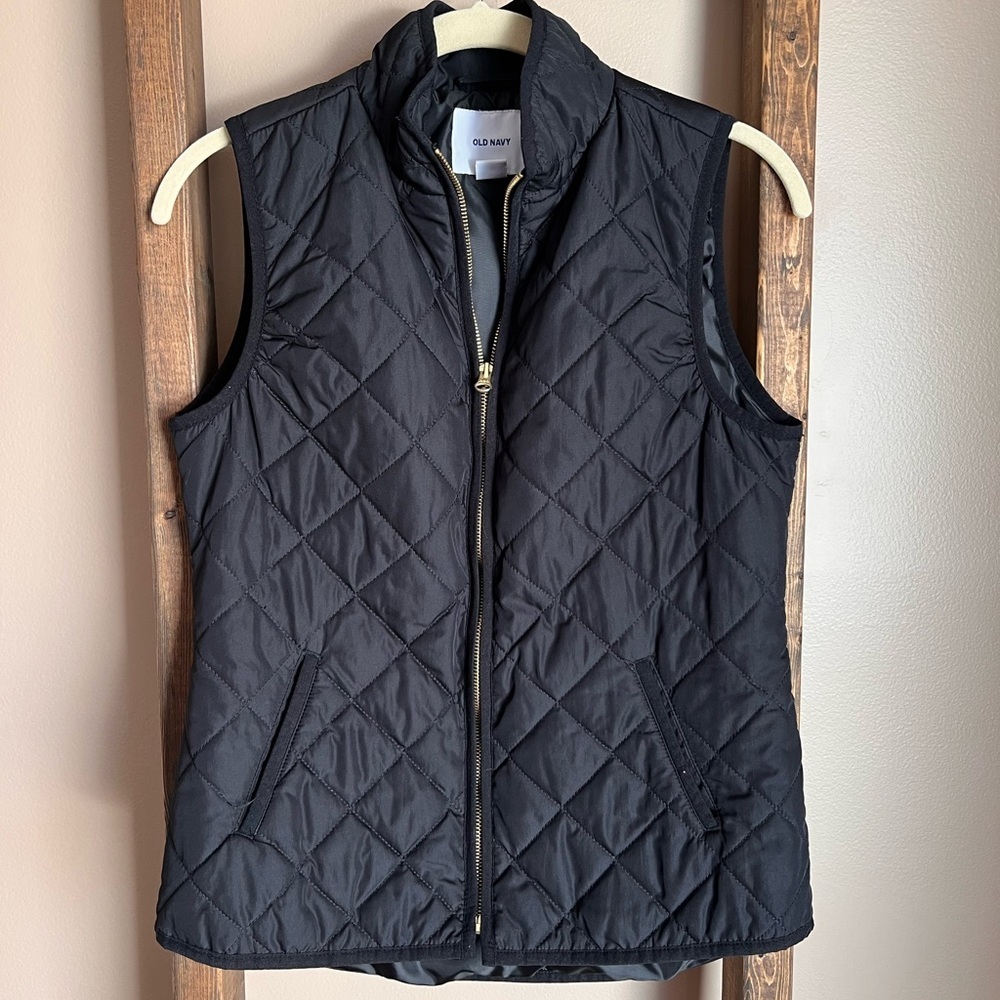 Old Navy Women's Dark Quilted Vest